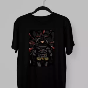 Remera de Batman con multiples heridas