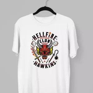 Remera de Hellfire club con la cara de un demonio en el logo