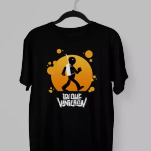 Remera de Los que Vinieron con la silueta del personaje caminando