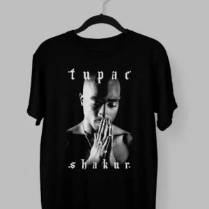 Remera de Tupac Shakur rezando